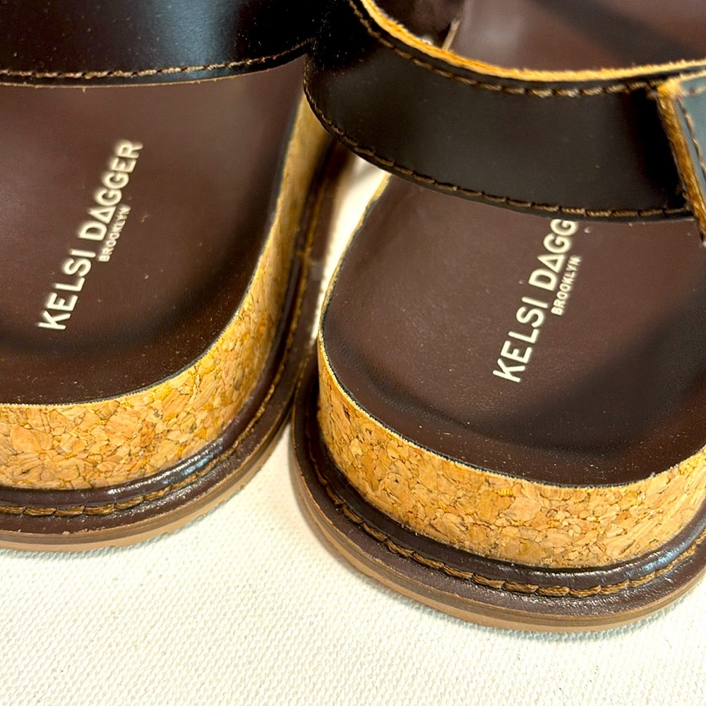 New Kelsi Dagger Script Sandals with Chain details in Buffalo - Picture 7 of 7